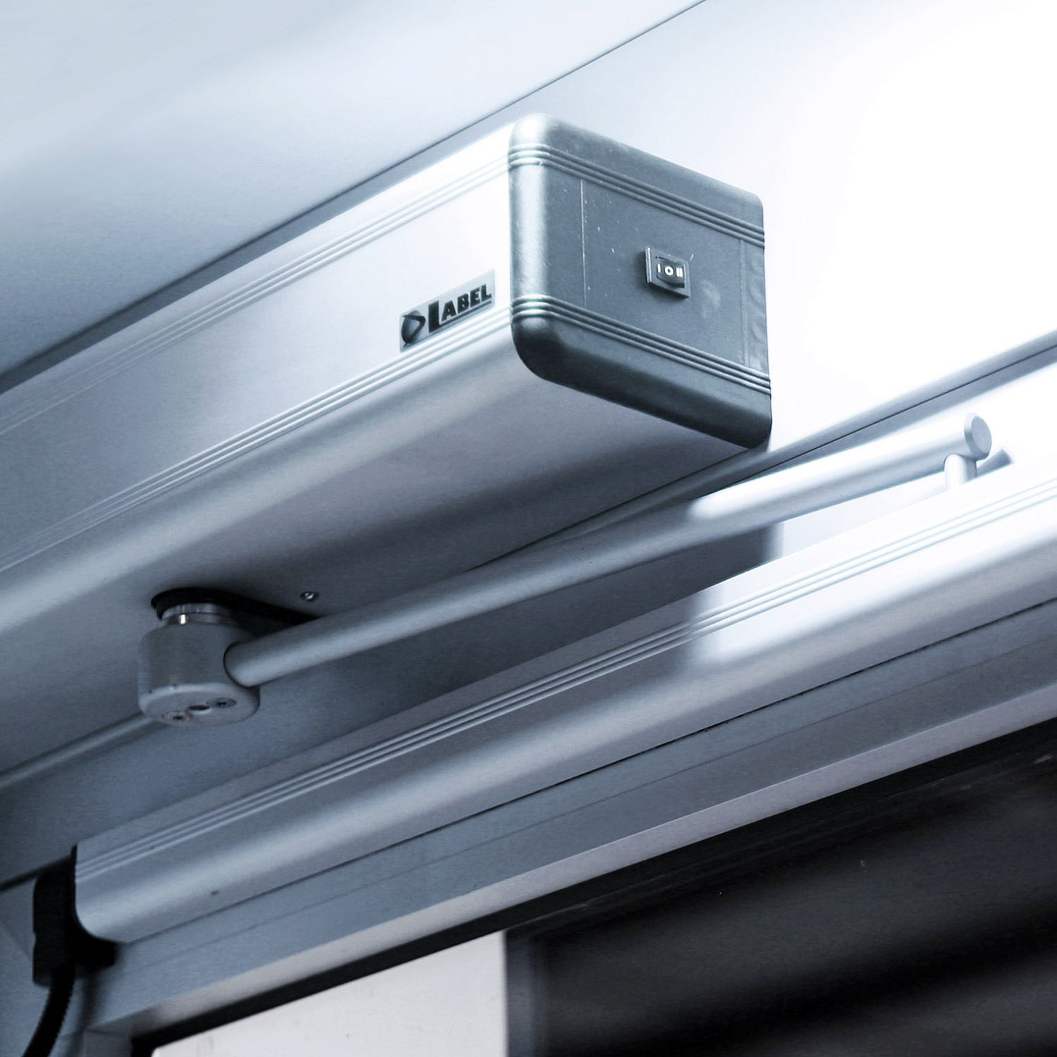 NEPTIS PLUS LET привод для распашных дверей